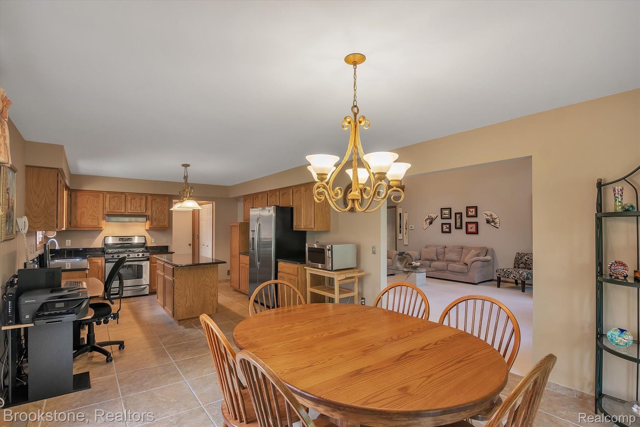 959 River Mist Drive Rochester, MI 48307 - Photo 10 of 40 Breakfast nook / Kitchen