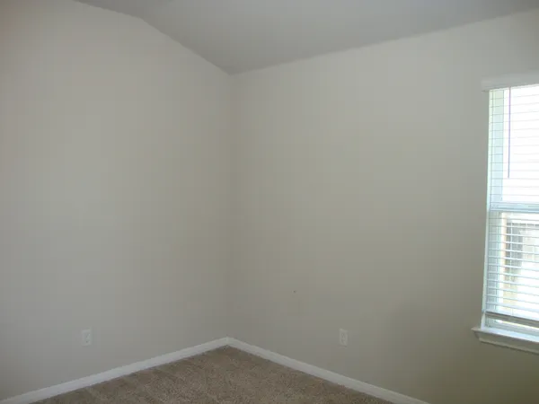 $2,400 | 2824 Smokehouse Trail, Round Rock, TX 78665