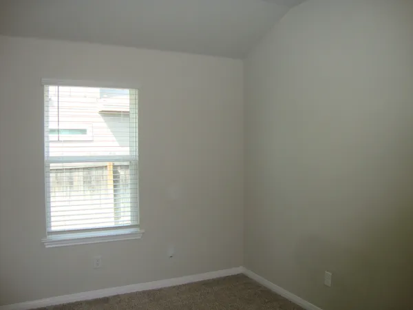 $2,400 | 2824 Smokehouse Trail, Round Rock, TX 78665