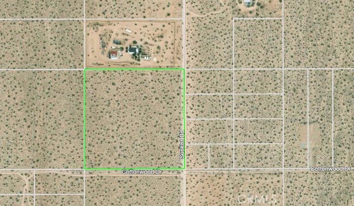 68 Sunkist Road Joshua Tree, CA 92252 - Photo 2 of 7 a bathroom with a shower