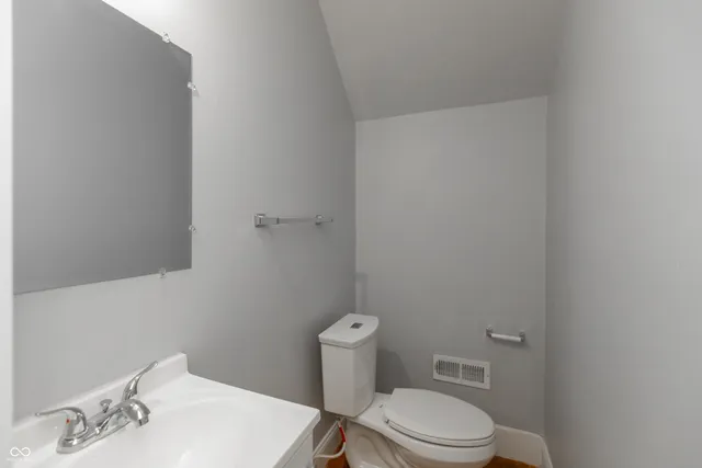 $1,595 | 1661 South Talbott Street, Indianapolis, IN 46225