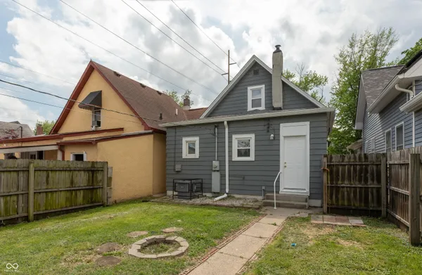 $1,495 | 1661 South Talbott Street, Indianapolis, IN 46225