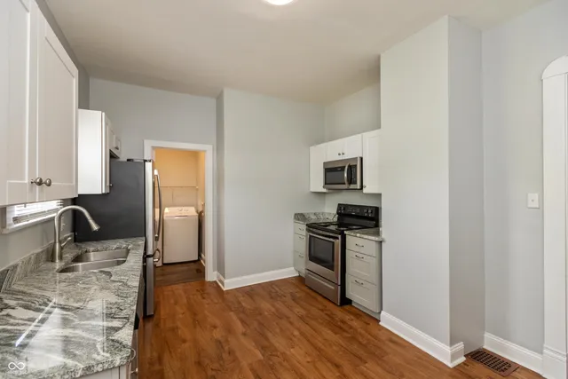 $1,595 | 1661 South Talbott Street, Indianapolis, IN 46225