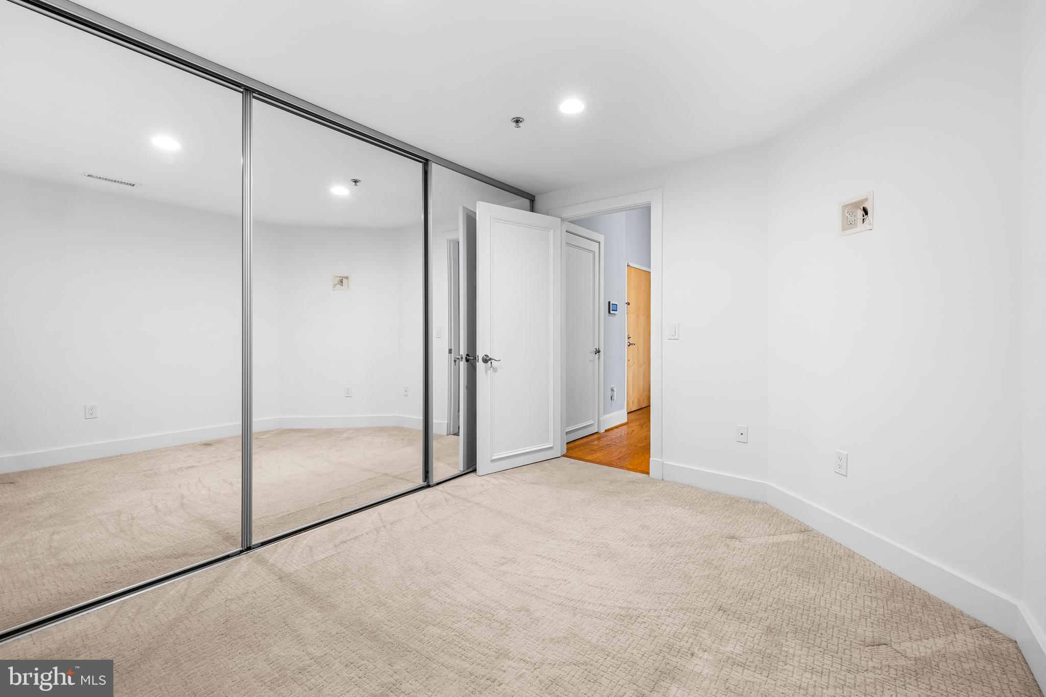 2772 Lighthouse Point East, Unit 101 Baltimore, MD 21224 - Photo 28 of 47