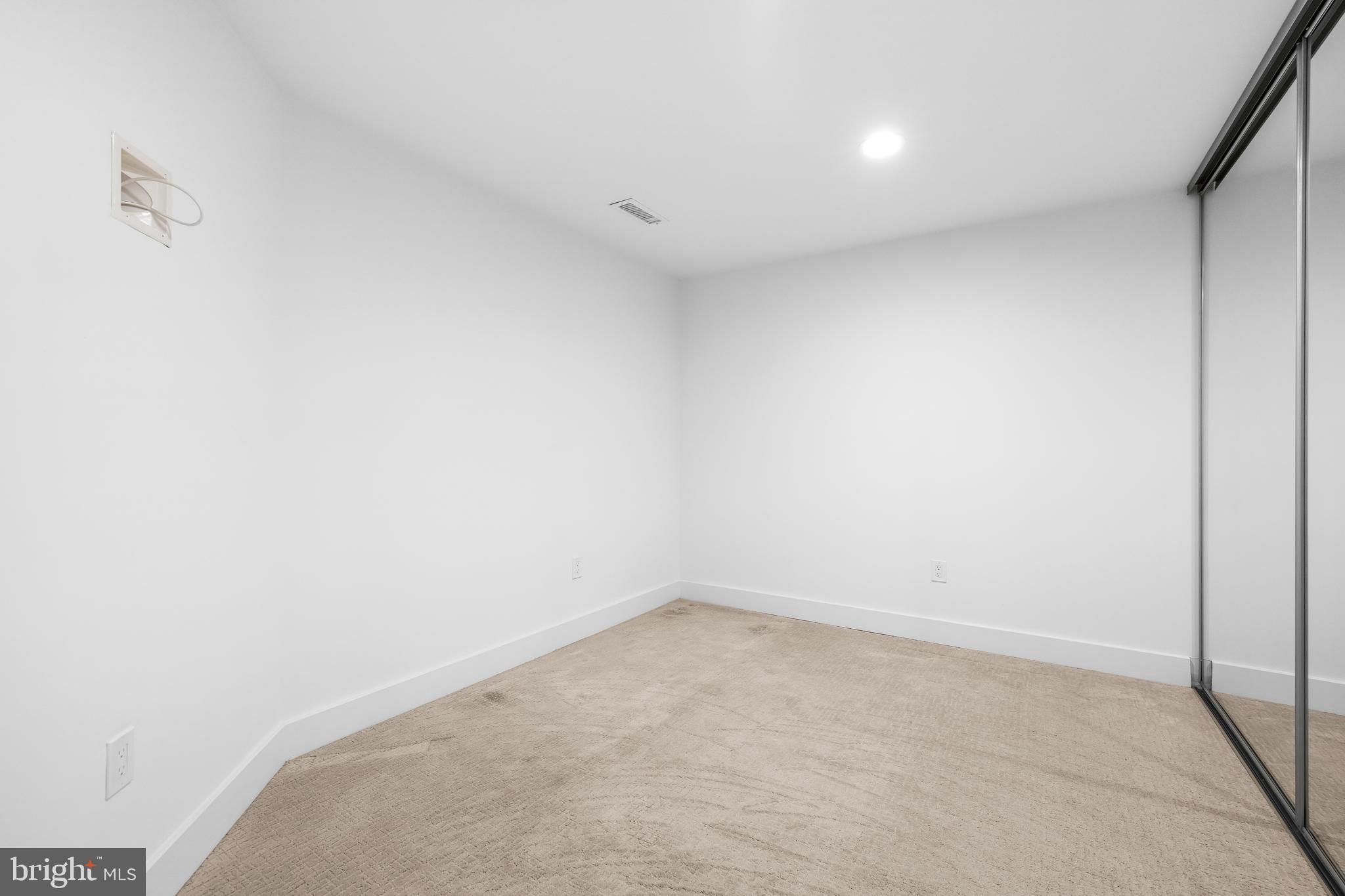 2772 Lighthouse Point East, Unit 101 Baltimore, MD 21224 - Photo 29 of 47