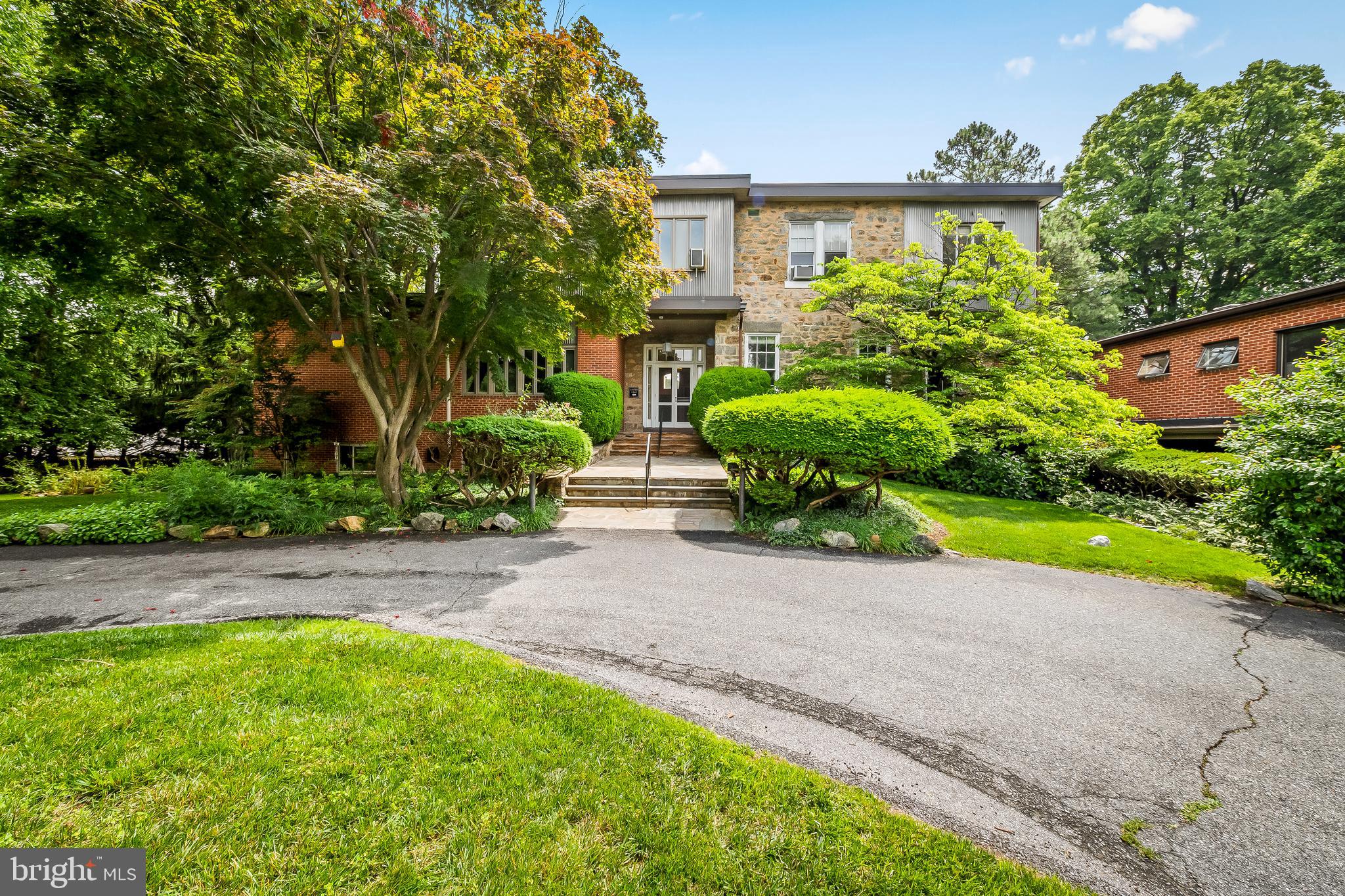 6003 Lakehurst Drive, Unit 9 Baltimore, MD 21210 - Photo 1 of 27 Gallery Image 1