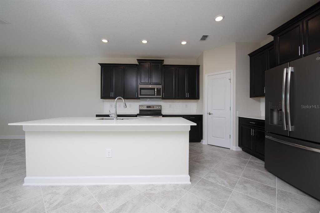 1037 Blackwolf Run Road Davenport, FL 33896 - Photo 12 of 26