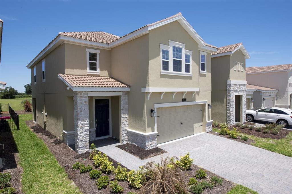 1037 Blackwolf Run Road Davenport, FL 33896 - Photo 4 of 26