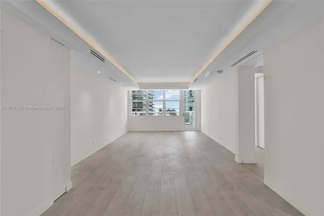 $530,000 | 5700 Collins Avenue, Unit 7A, Miami Beach, FL 33140