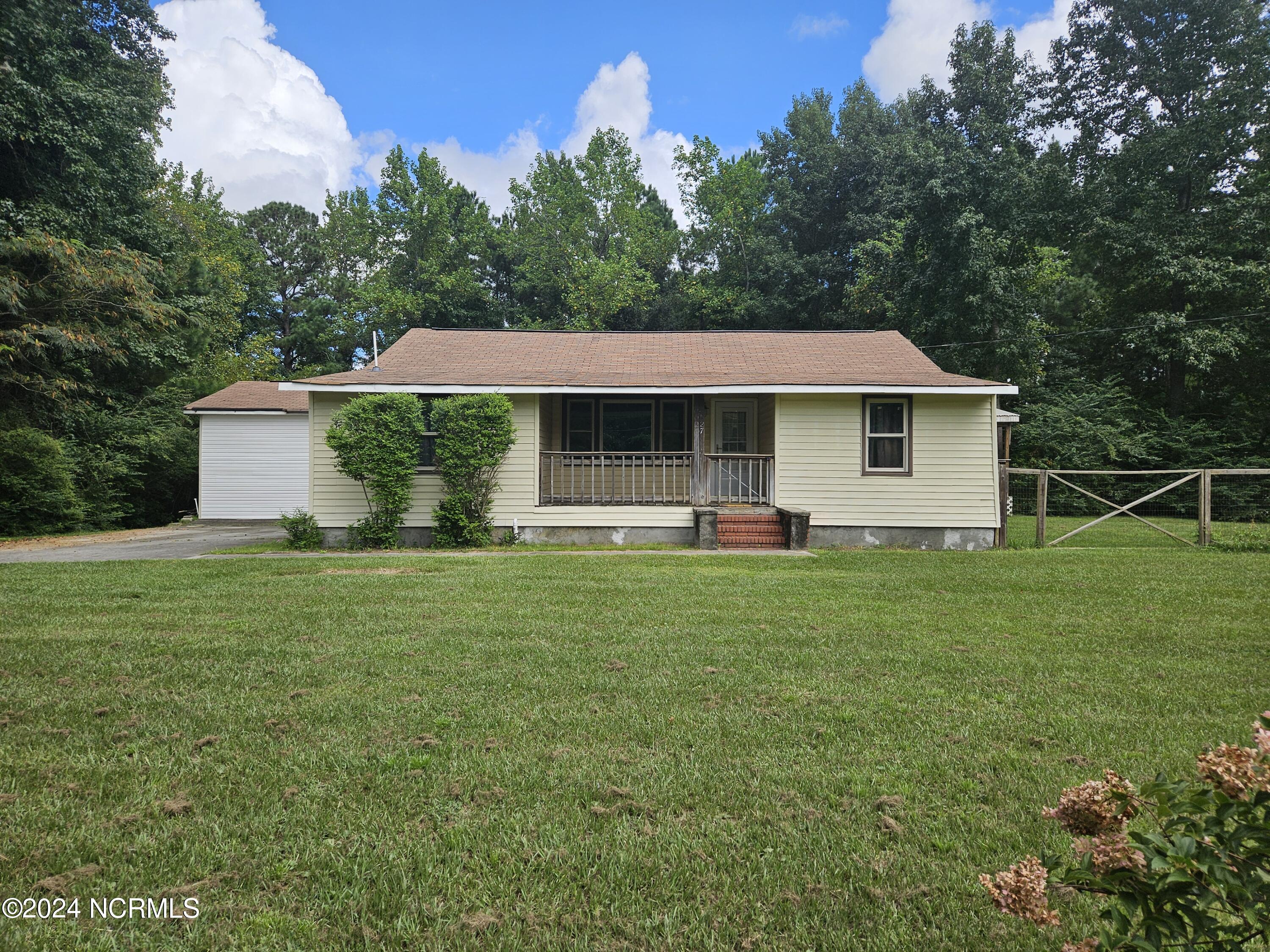 4527 Parmele Road Castle Hayne, NC 28429 - Photo 1 of 21 Front elevation