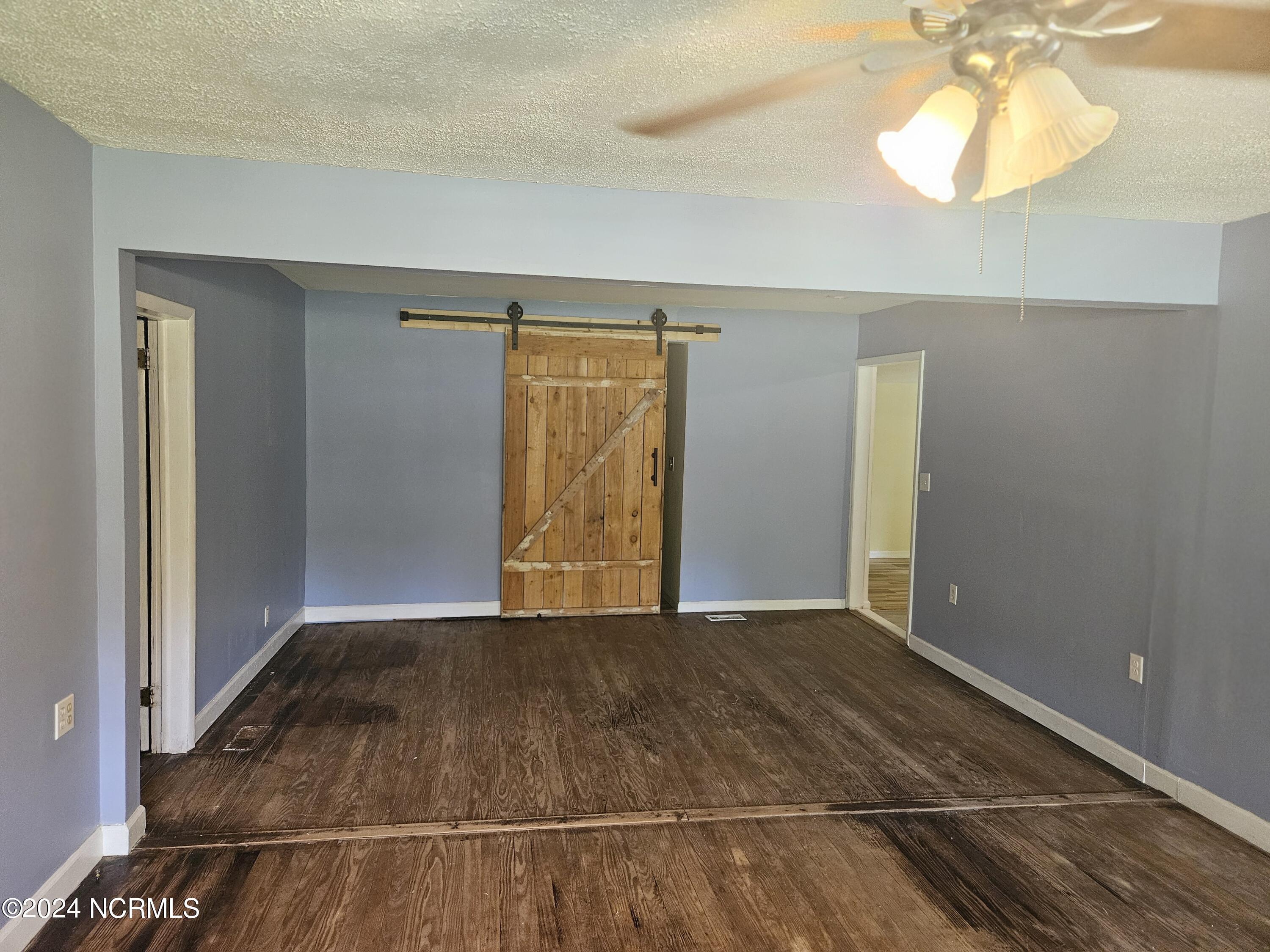 4527 Parmele Road Castle Hayne, NC 28429 - Photo 3 of 21 20240826_115117