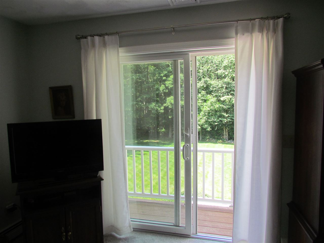 17 Country Farm Road Stratham, NH 03885 - Photo 16 of 35