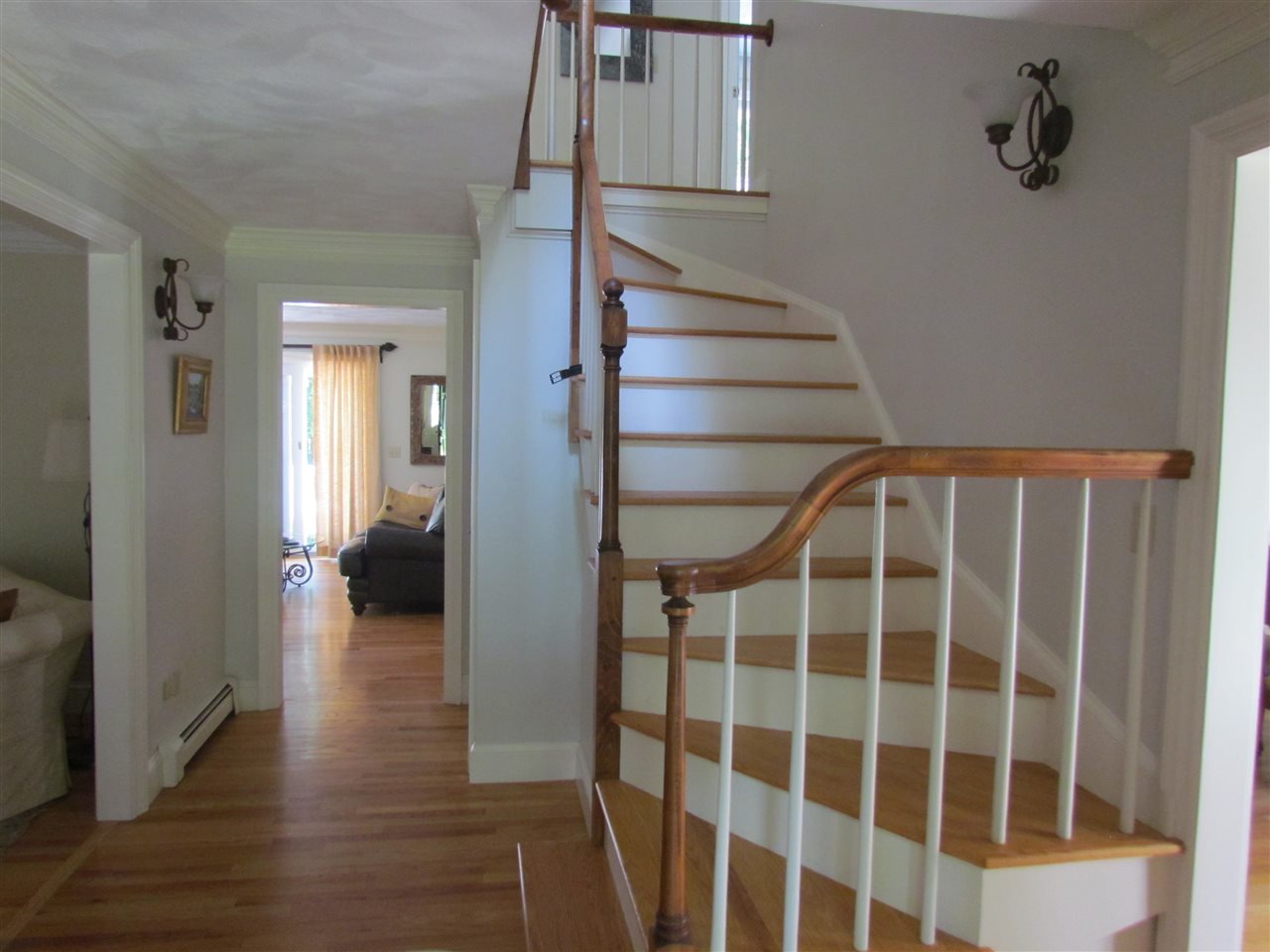 17 Country Farm Road Stratham, NH 03885 - Photo 3 of 35
