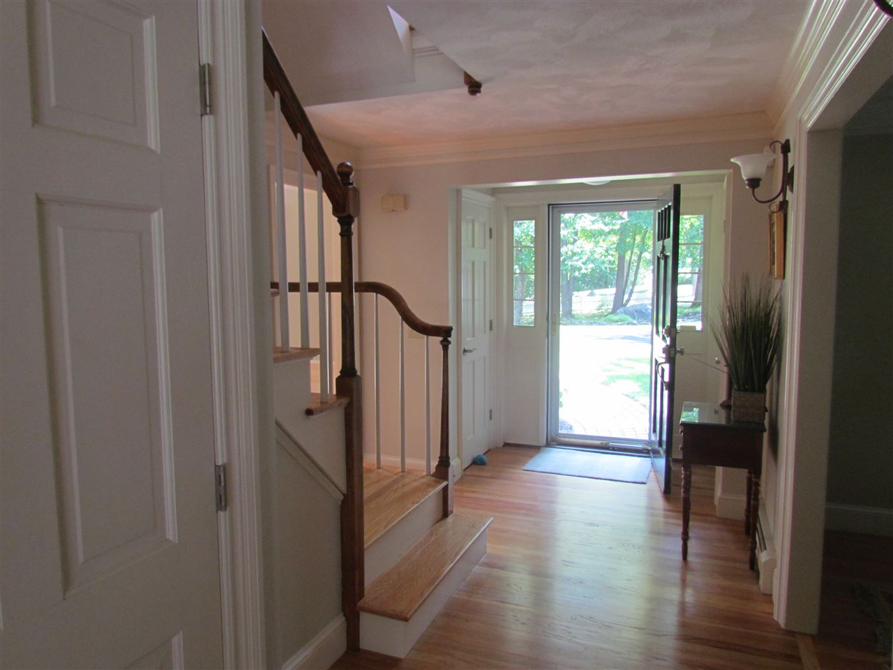 17 Country Farm Road Stratham, NH 03885 - Photo 4 of 35