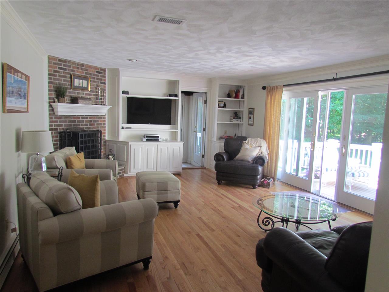 17 Country Farm Road Stratham, NH 03885 - Photo 8 of 35