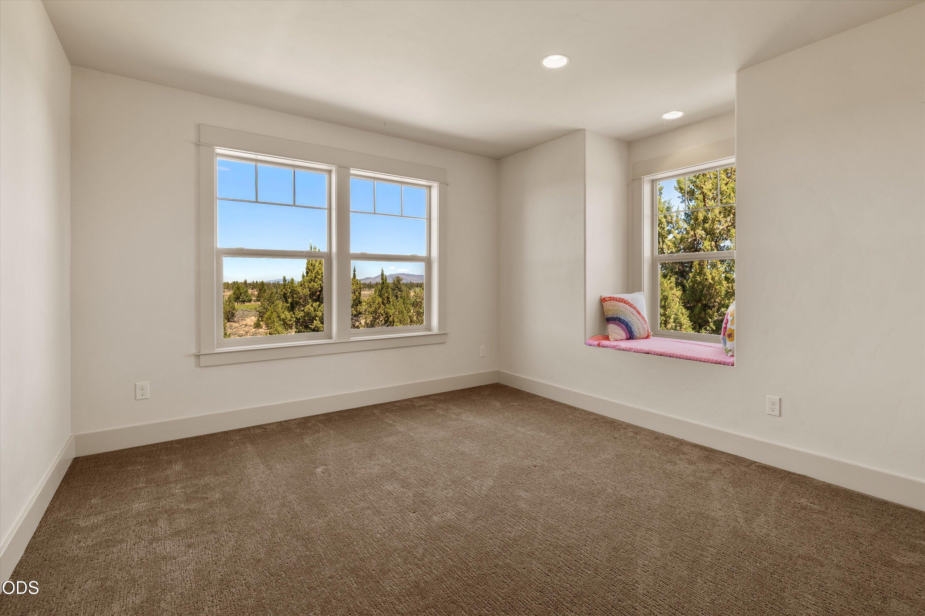 24442 Dodds Road Bend, OR 97701 - Photo 43 of 78 Gallery Image 43
