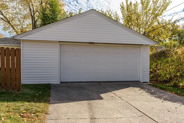 $135,000 | 2028 Pierce Avenue, Rockford, IL 61103