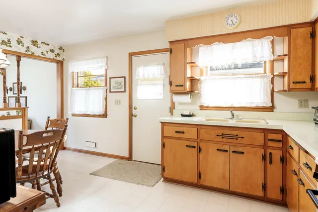 $135,000 | 2028 Pierce Avenue, Rockford, IL 61103