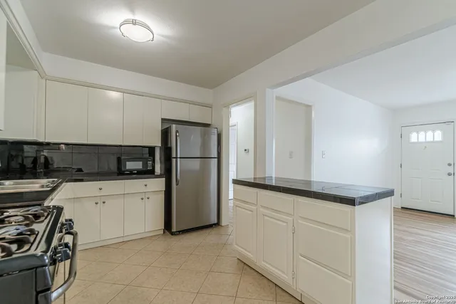 $239,900 | 479 Linda Drive, San Antonio, TX 78216