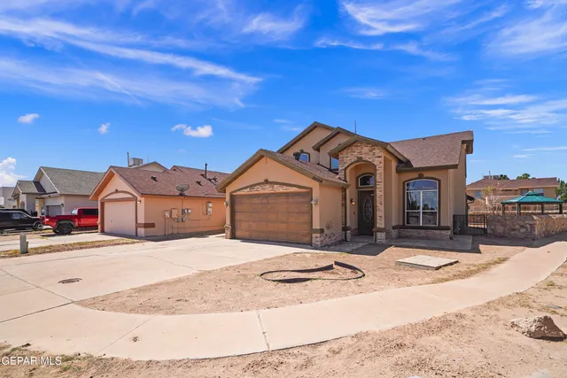$250,000 | 10400 MacKenzie Ann Place, Socorro, TX 79927
