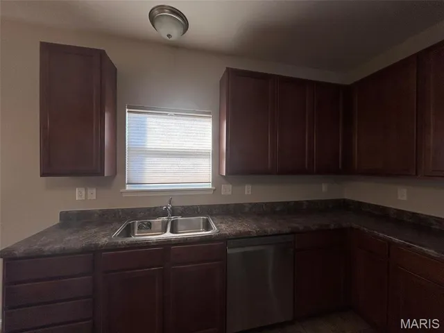 $2,700 | 105 Wabash Spur Drive, O'Fallon, MO 63366