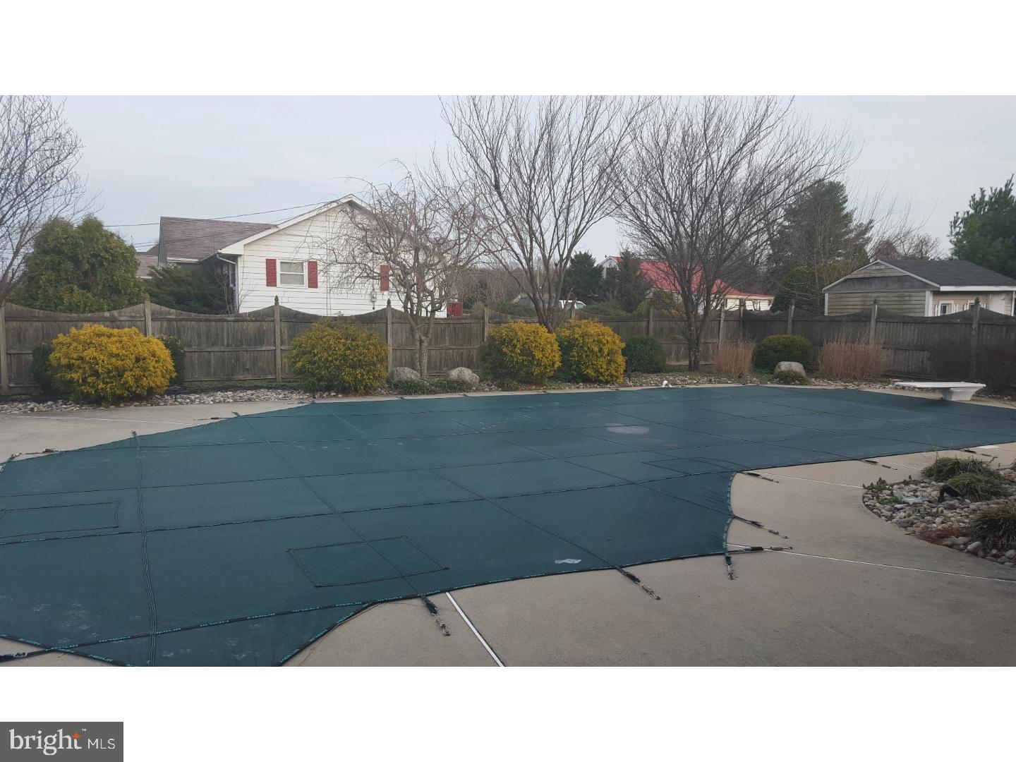 400 Colts Run Road Williamstown, NJ 08094 - Photo 7 of 19 Pool