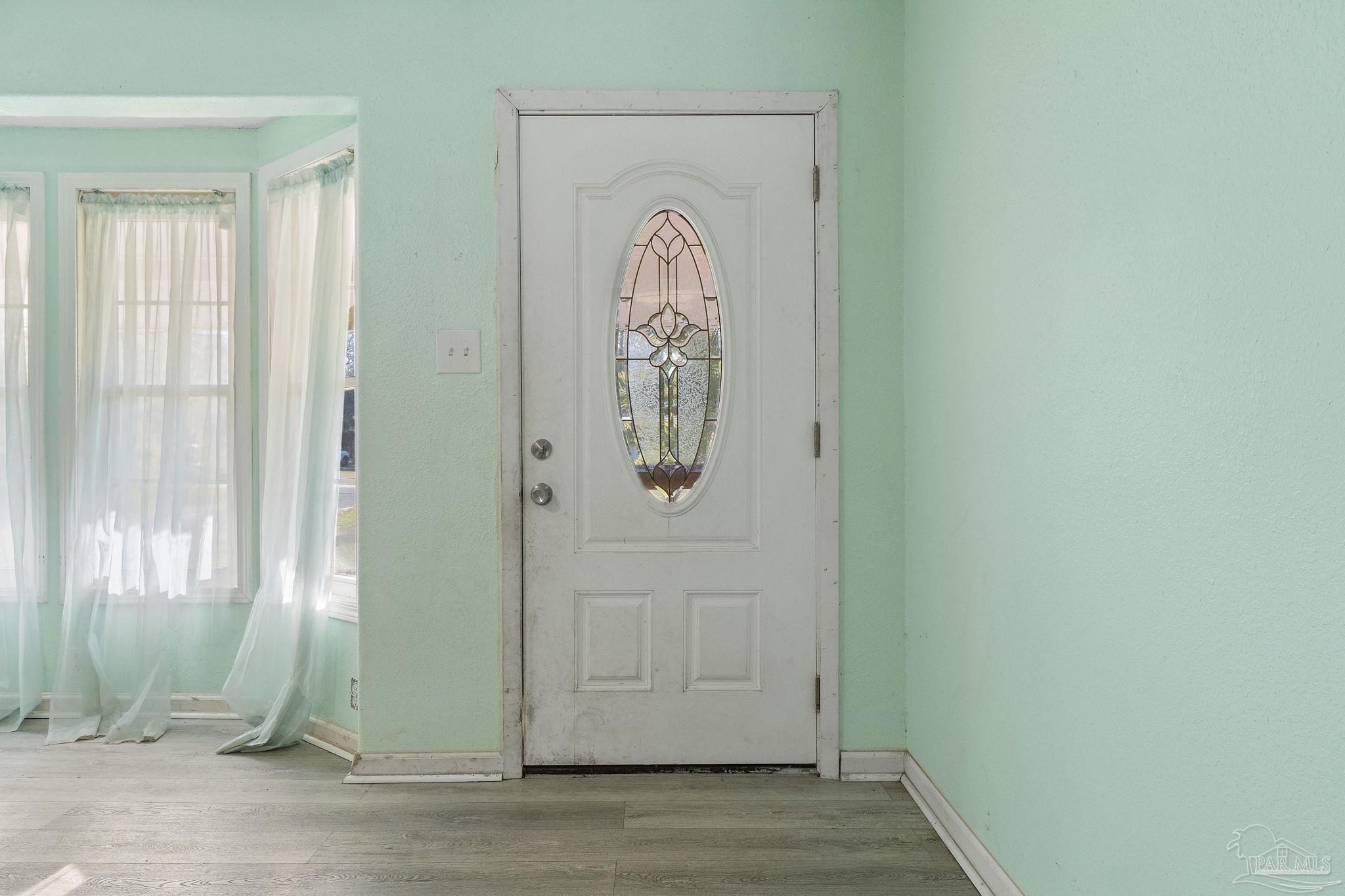 4738 Ward Basin Road Milton, FL 32583 - Photo 5 of 33 Gallery Image 5