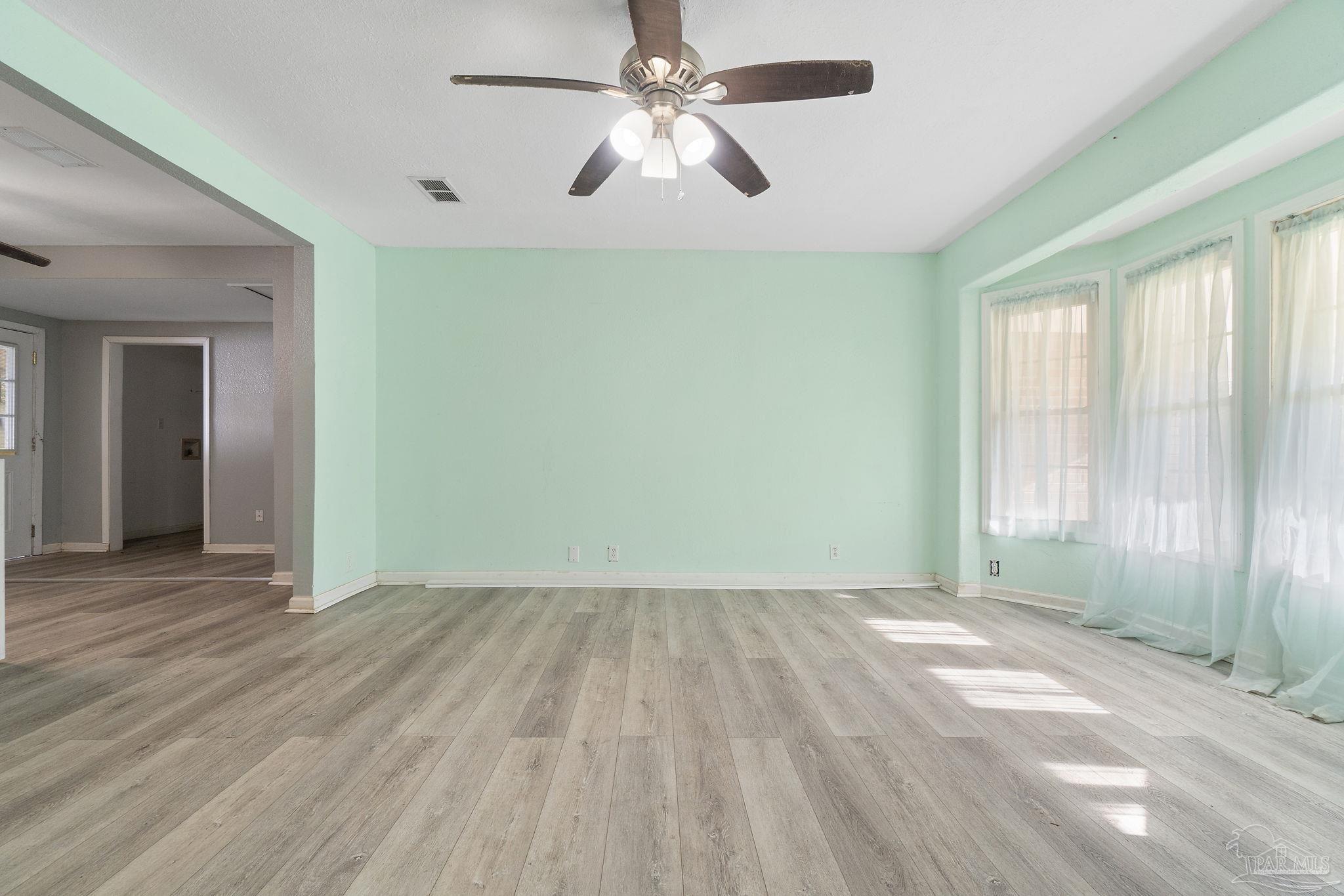 4738 Ward Basin Road Milton, FL 32583 - Photo 8 of 33 Gallery Image 8