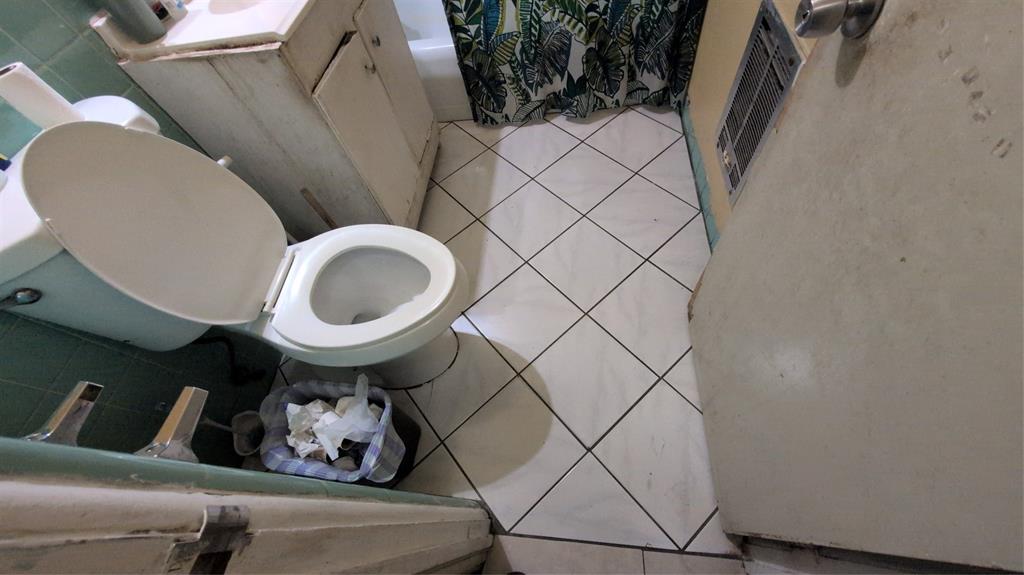 1106 South 7th Street Fort Pierce, FL 34950 - Photo 12 of 24