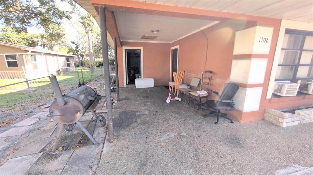 1106 South 7th Street Fort Pierce, FL 34950 - Photo 5 of 24