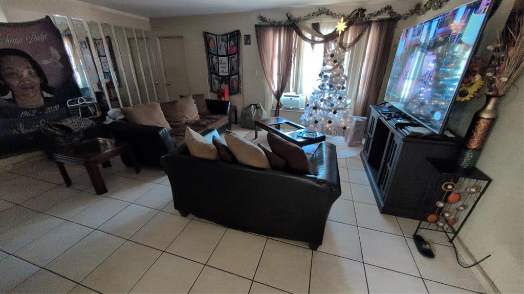 1106 South 7th Street Fort Pierce, FL 34950 - Photo 8 of 24