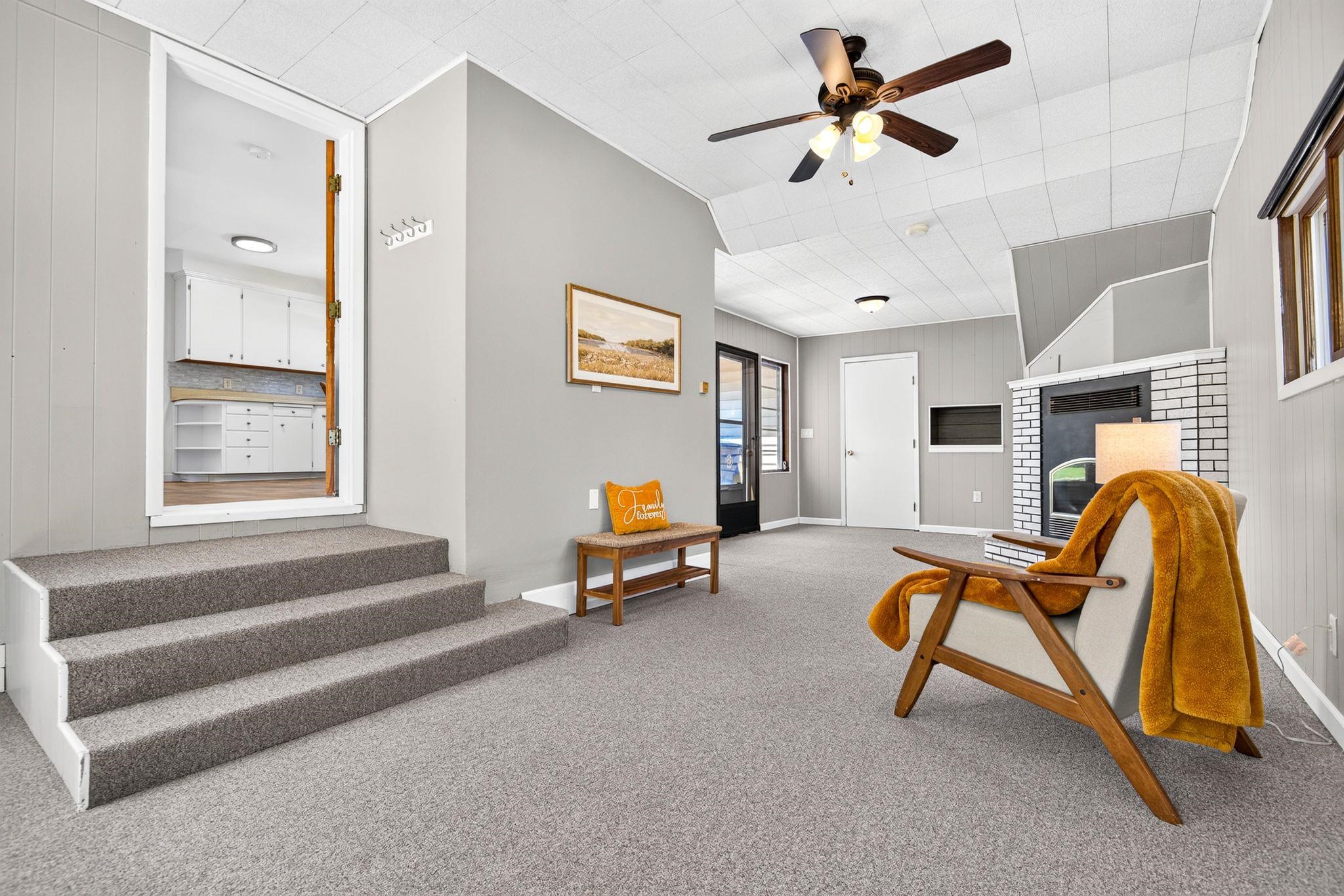 804 East Maple Street Appleton, WI 54915 - Photo 4 of 49