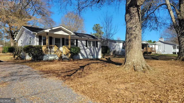 $1,400 | 130 Bowman Road, Lindale, GA 30147