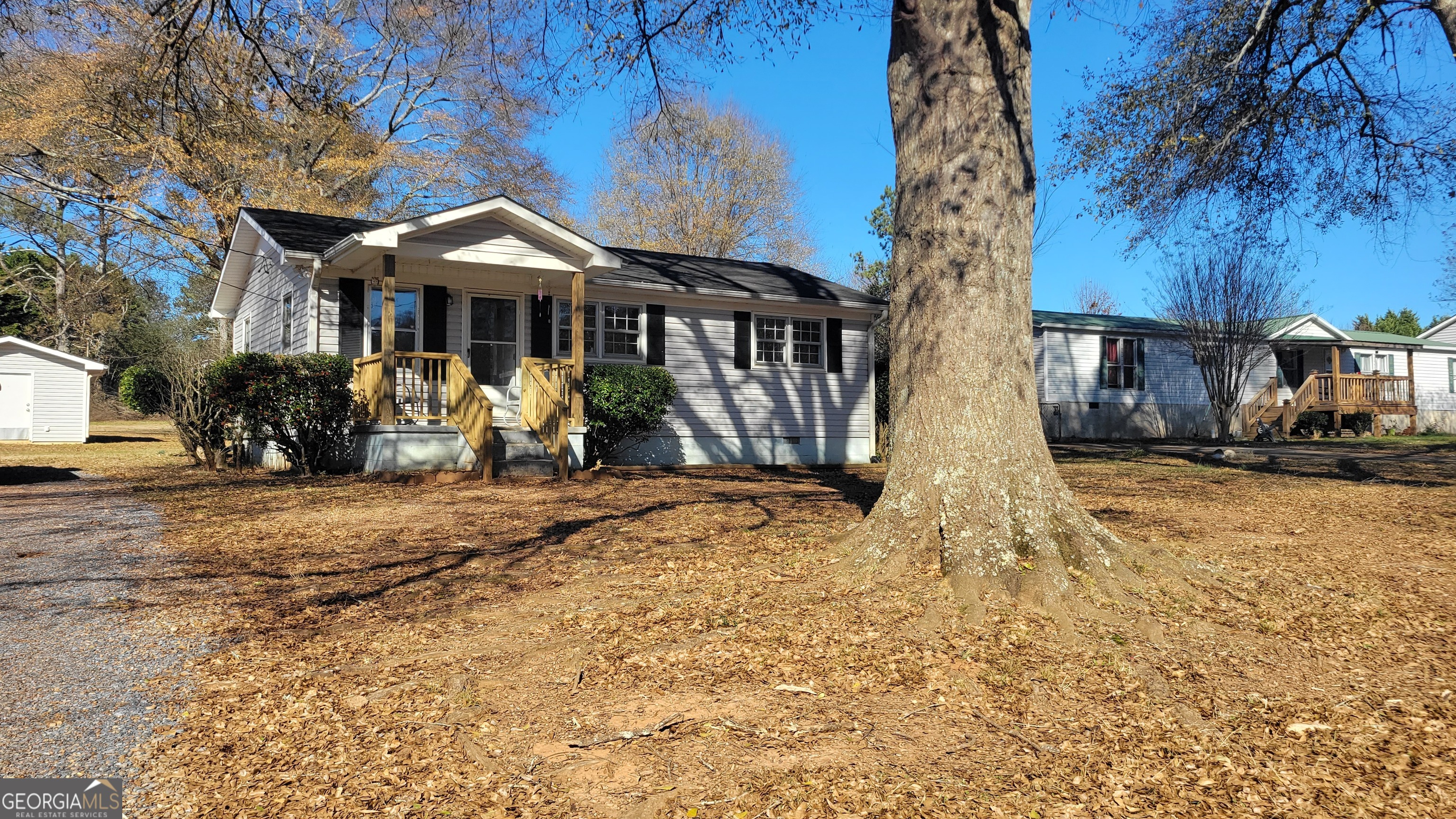 130 Bowman Road Lindale, GA 30147 - Photo 2 of 21