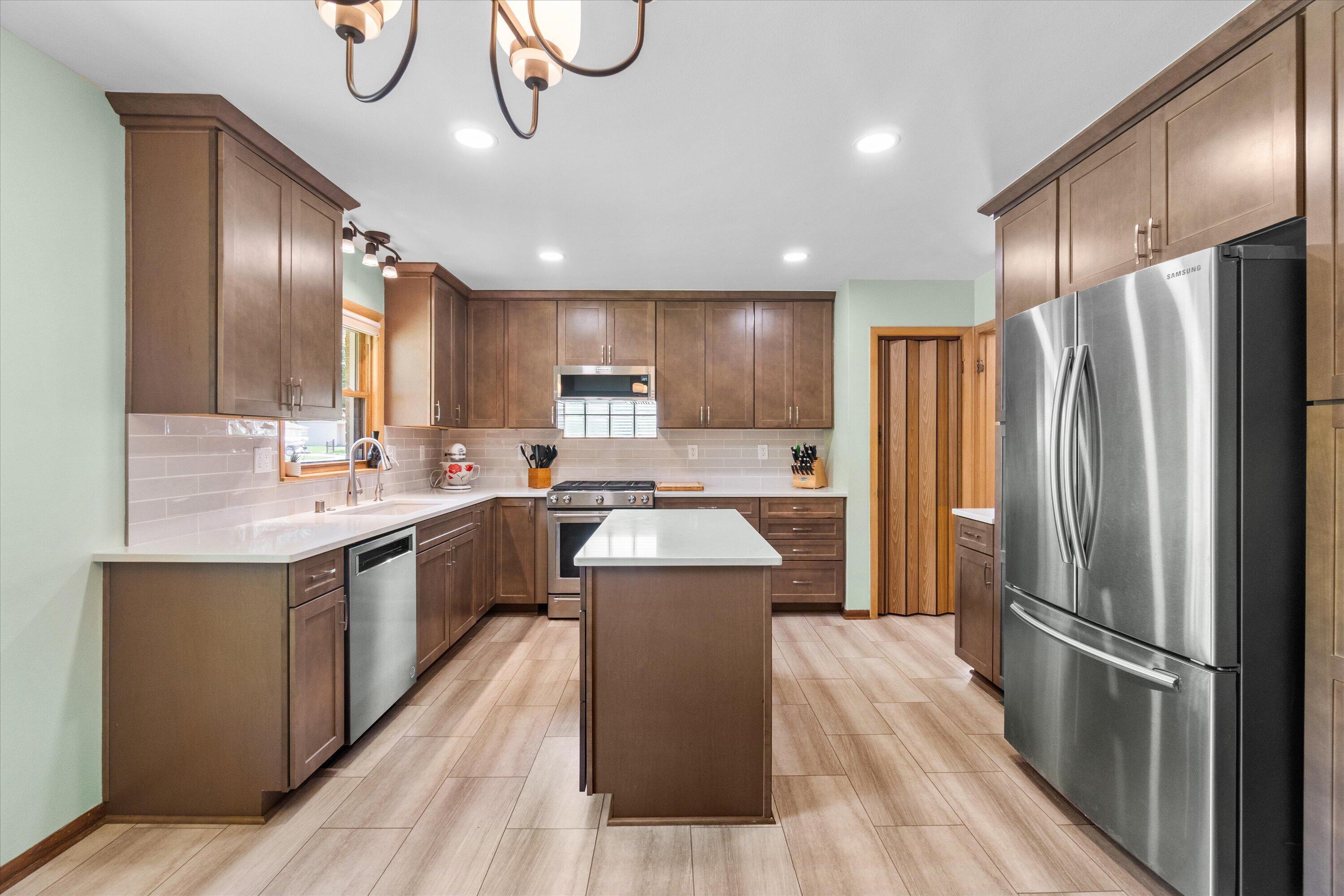 3225 South 80th Street Milwaukee, WI 53219 - Photo 3 of 29 Updated Kitchen