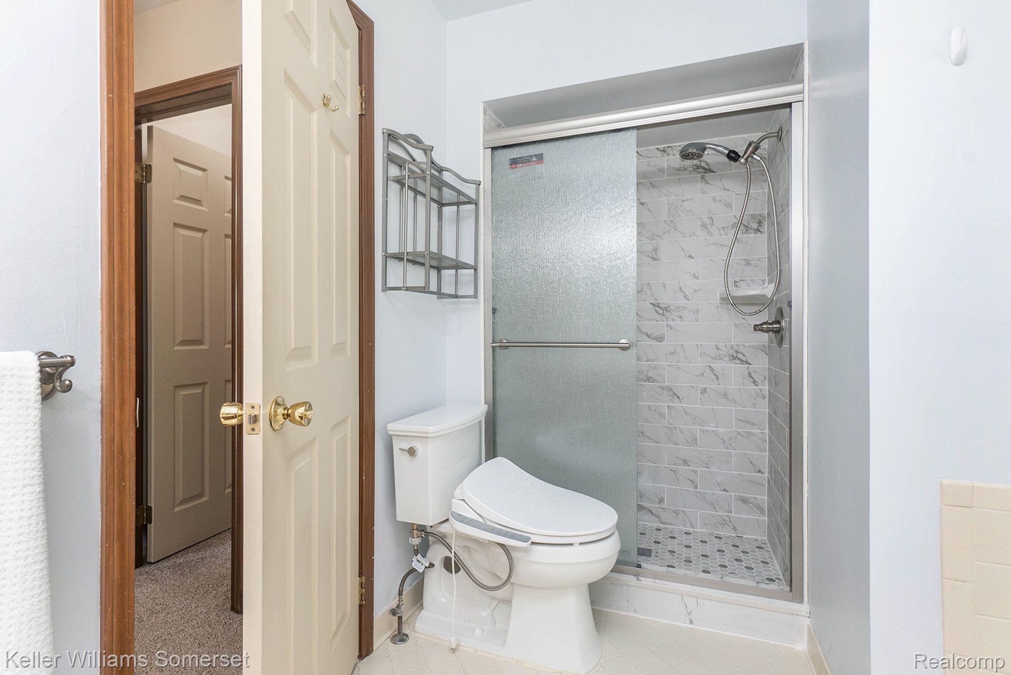 557 Shellbourne Drive Rochester, MI 48309 - Photo 20 of 40 Gallery Image 20