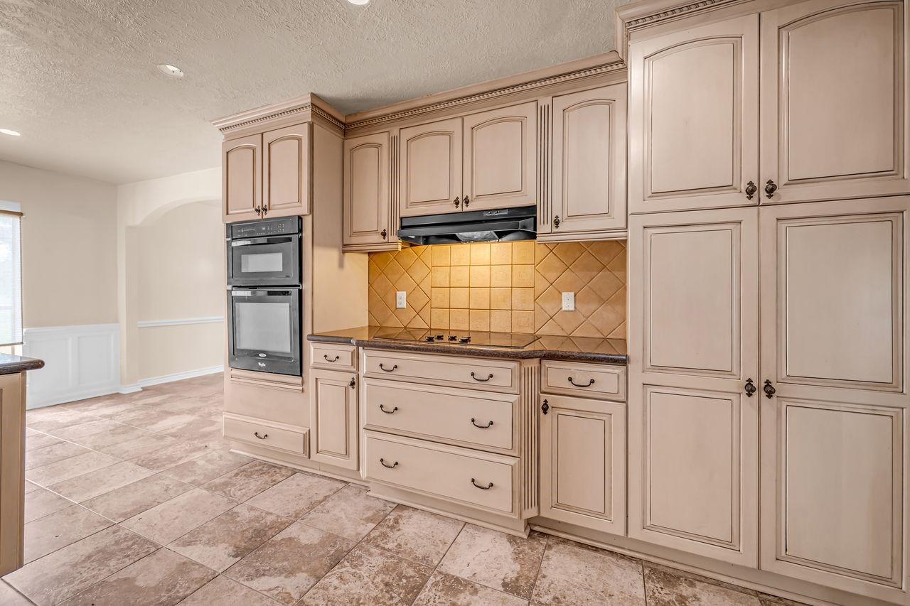 18815 Whitewood Drive Spring, TX 77373 - Photo 23 of 46
