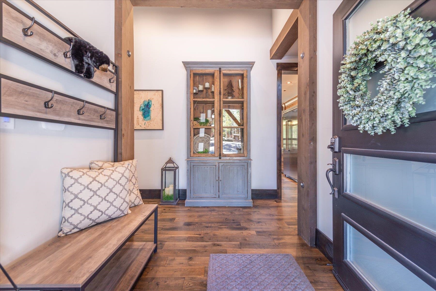11090 Henness Road Truckee, CA 96161 - Photo 4 of 26