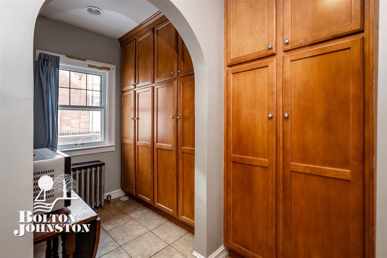 580 Neff Road Grosse Pointe, MI 48230 - Photo 11 of 37