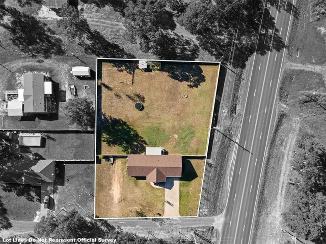 $299,900 | 124 Woodpecker Road, Gladewater, TX 75647