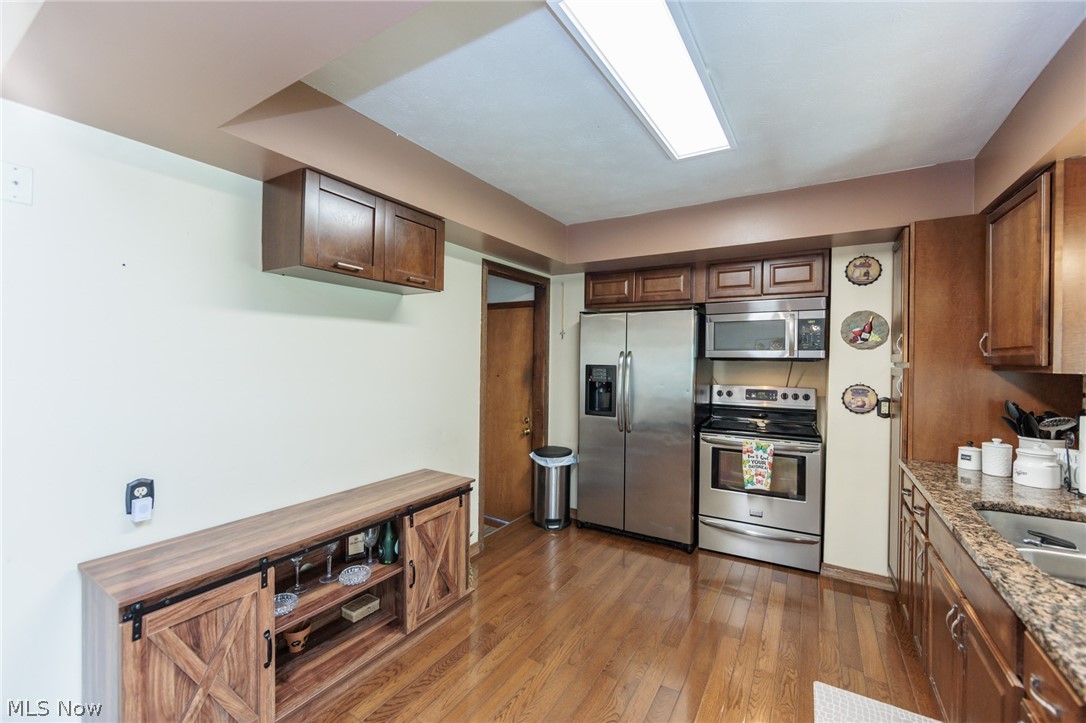 19157 Howe Road Strongsville, OH 44136 - Photo 11 of 46