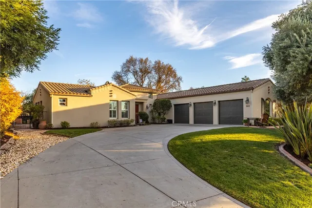 $1,295,000 | 843 Hacienda Circle, Paso Robles, CA 93446