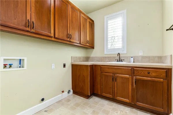 $1,199,000 | 843 Hacienda Circle, Paso Robles, CA 93446