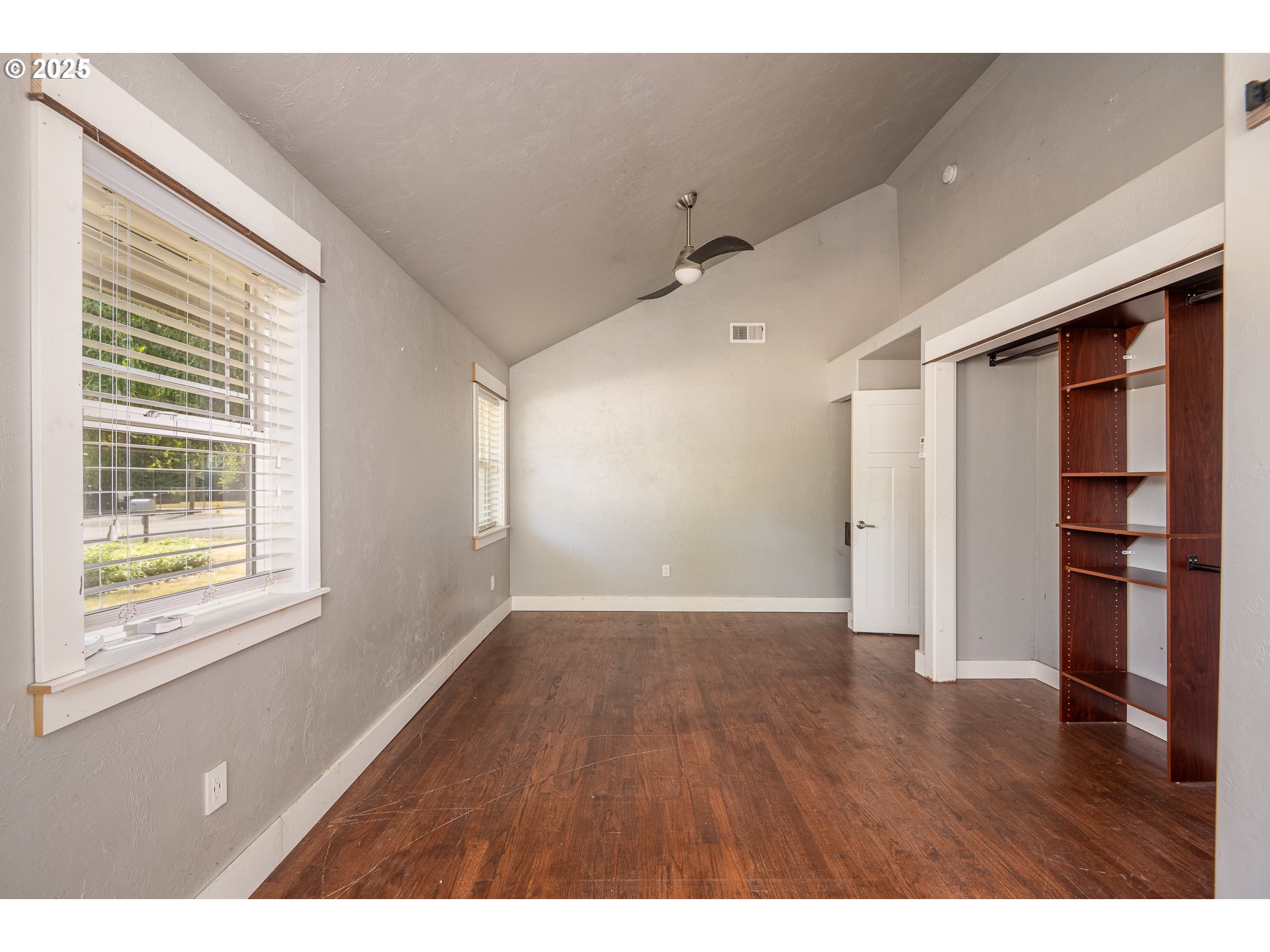 590 Colonial Drive Springfield, OR 97477 - Photo 13 of 23
