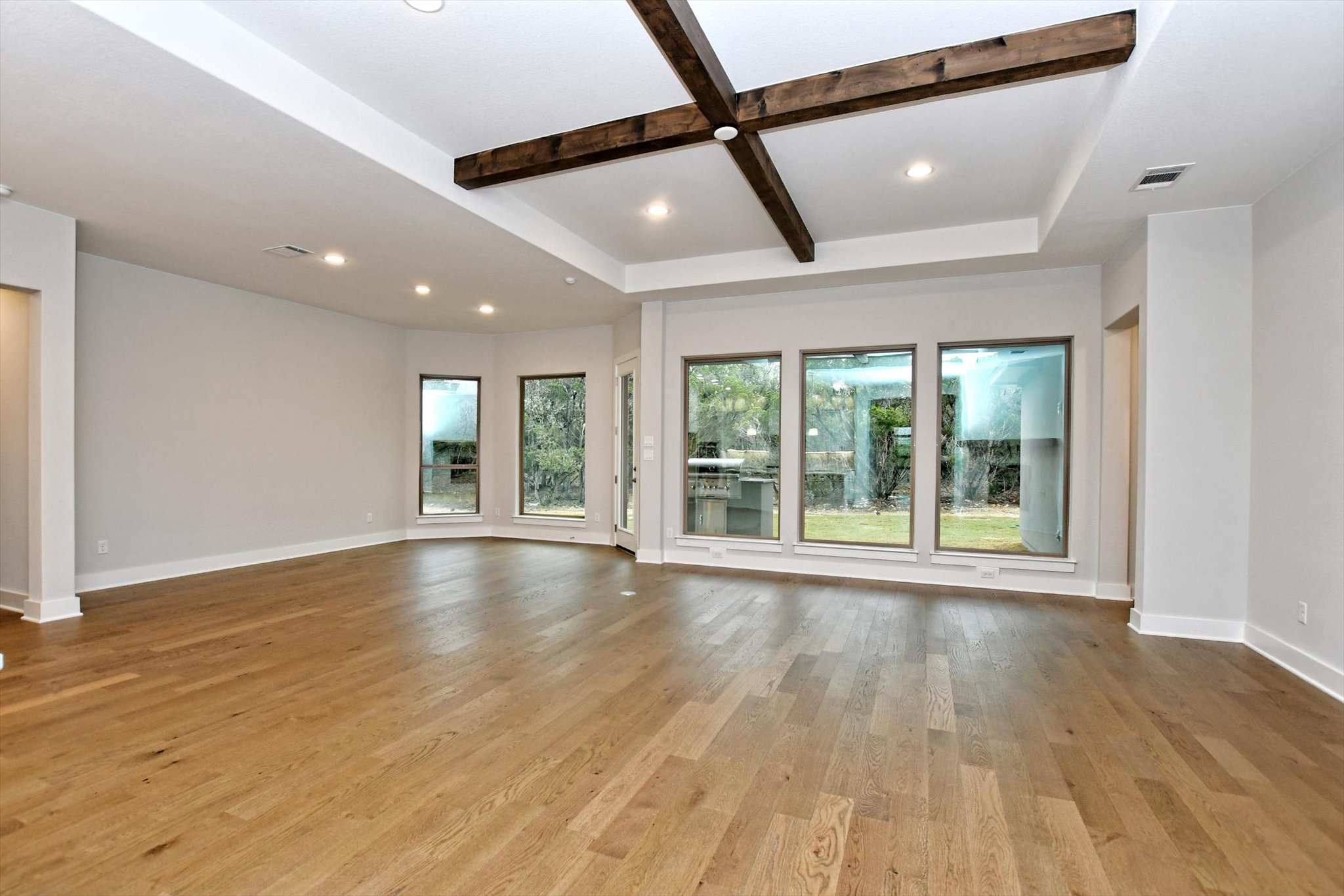 4616 Destination Way Jonestown, TX 78645 - Photo 8 of 32