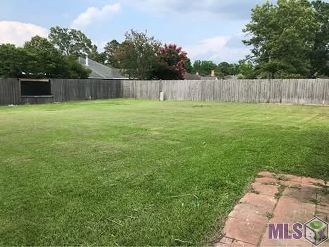 $2,050 | 13523 Willowridge Avenue, Baton Rouge, LA 70817