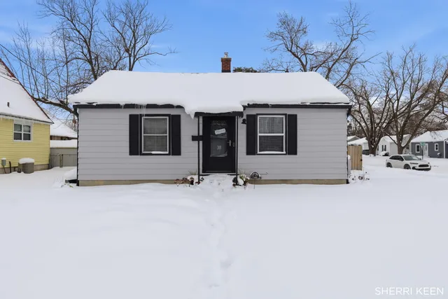 $245,000 | 38 Leroy Street Southwest, Grand Rapids, MI 49548