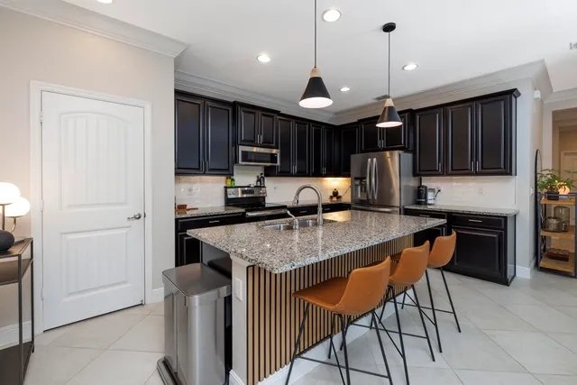 $414,900 | 141 Southeast Via Visconti, Port St. Lucie, FL 34952