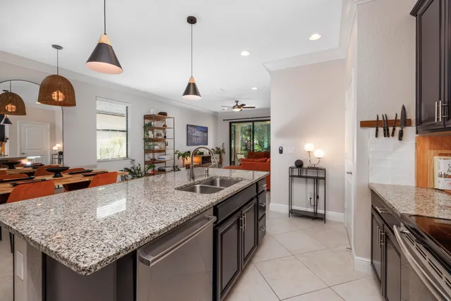 $414,900 | 141 Southeast Via Visconti, Port St. Lucie, FL 34952