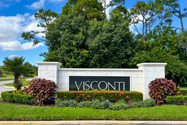 $414,900 | 141 Southeast Via Visconti, Port St. Lucie, FL 34952